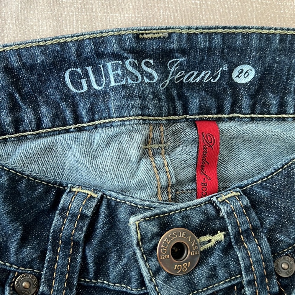 GUESS Ladies jeans size 26 - Picture 7 of 14